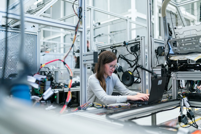 Private Equity for Manufacturing: A Founder’s Guide to Selling Your Business